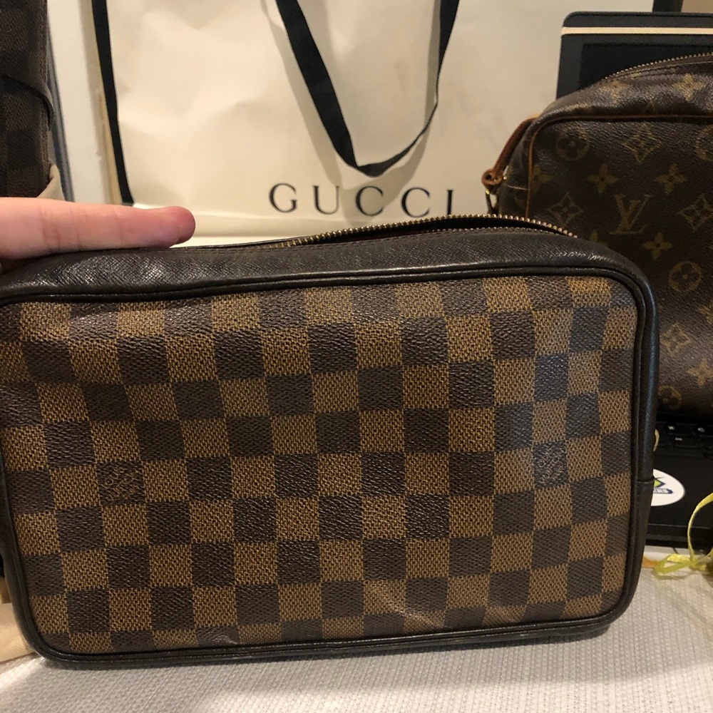 Authentic Louis Vuitton Trousse Toilette 28